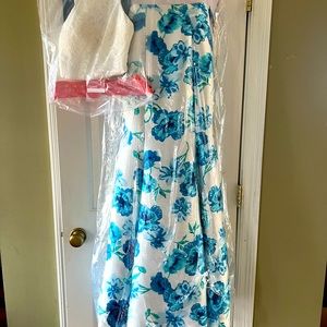 2 piece Prom Dress, fit n flare floral skirt, size 3/4